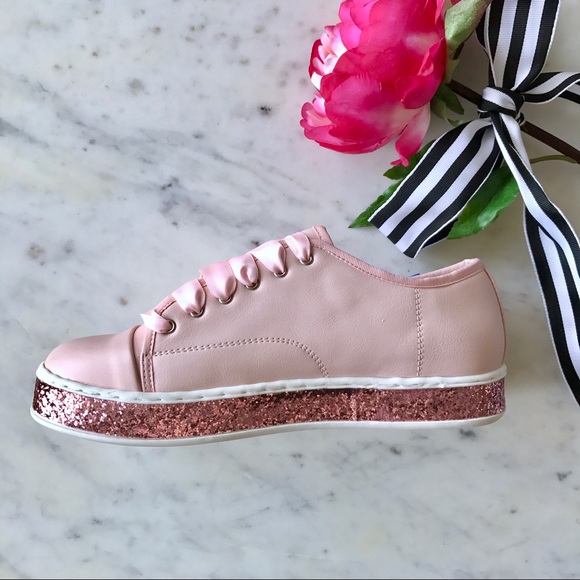 ๐FREE SHIP๐Pink Glitter Sole Sneakers - Picture 2 of 4